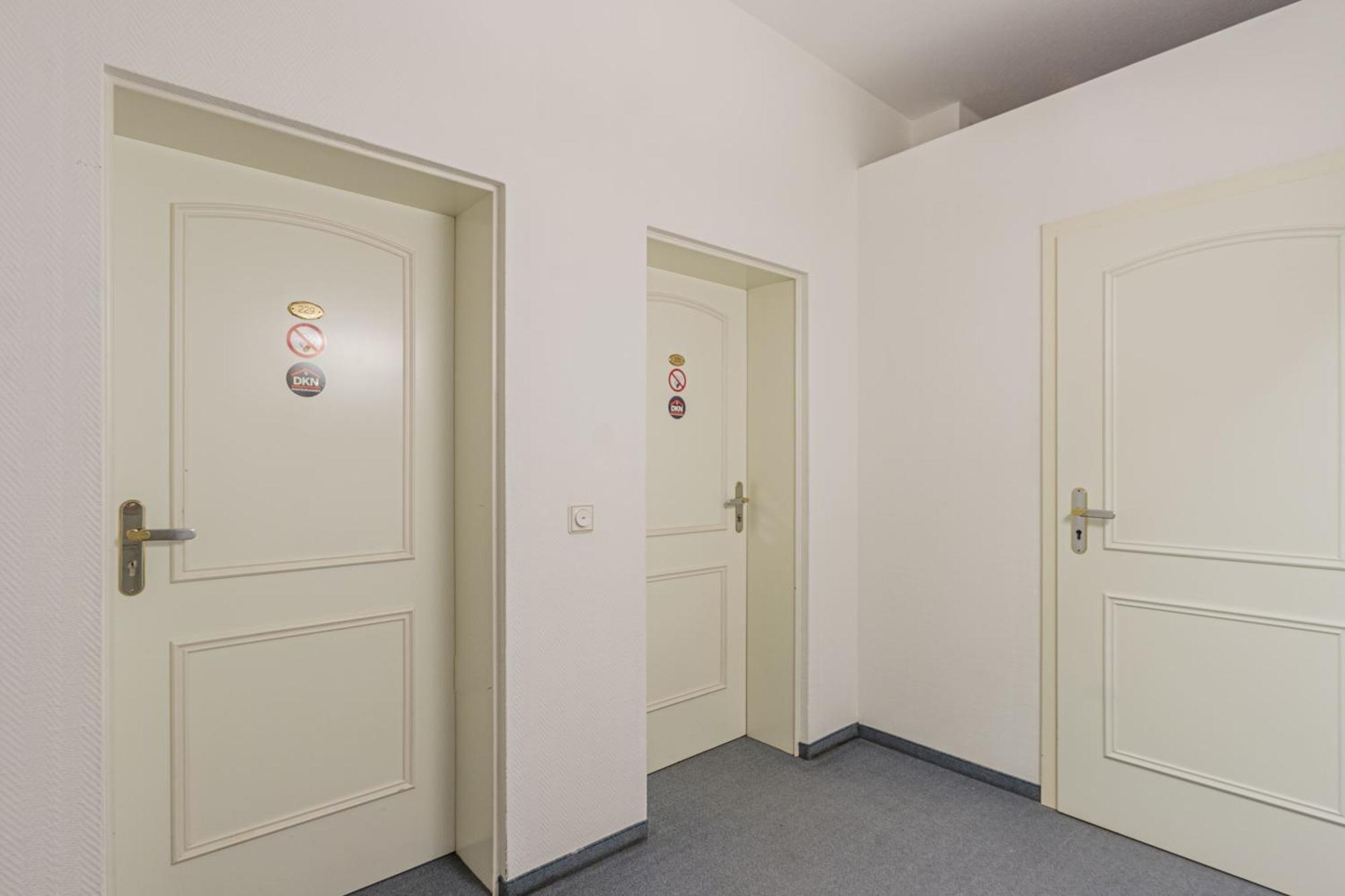 Pension Fuer Monteure In Dresden, Zimmer Mit Eigenem Bad Und Grosser Gemeinschaftskueche Extérieur photo