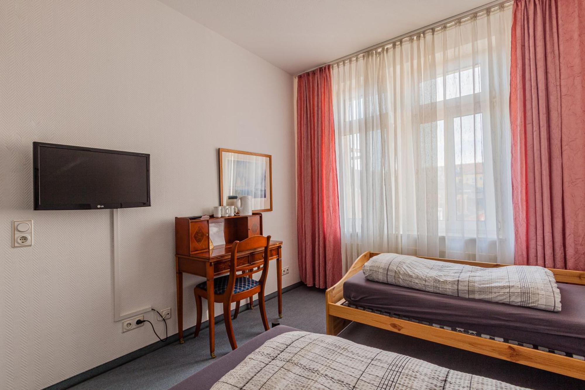 Pension Fuer Monteure In Dresden, Zimmer Mit Eigenem Bad Und Grosser Gemeinschaftskueche Extérieur photo