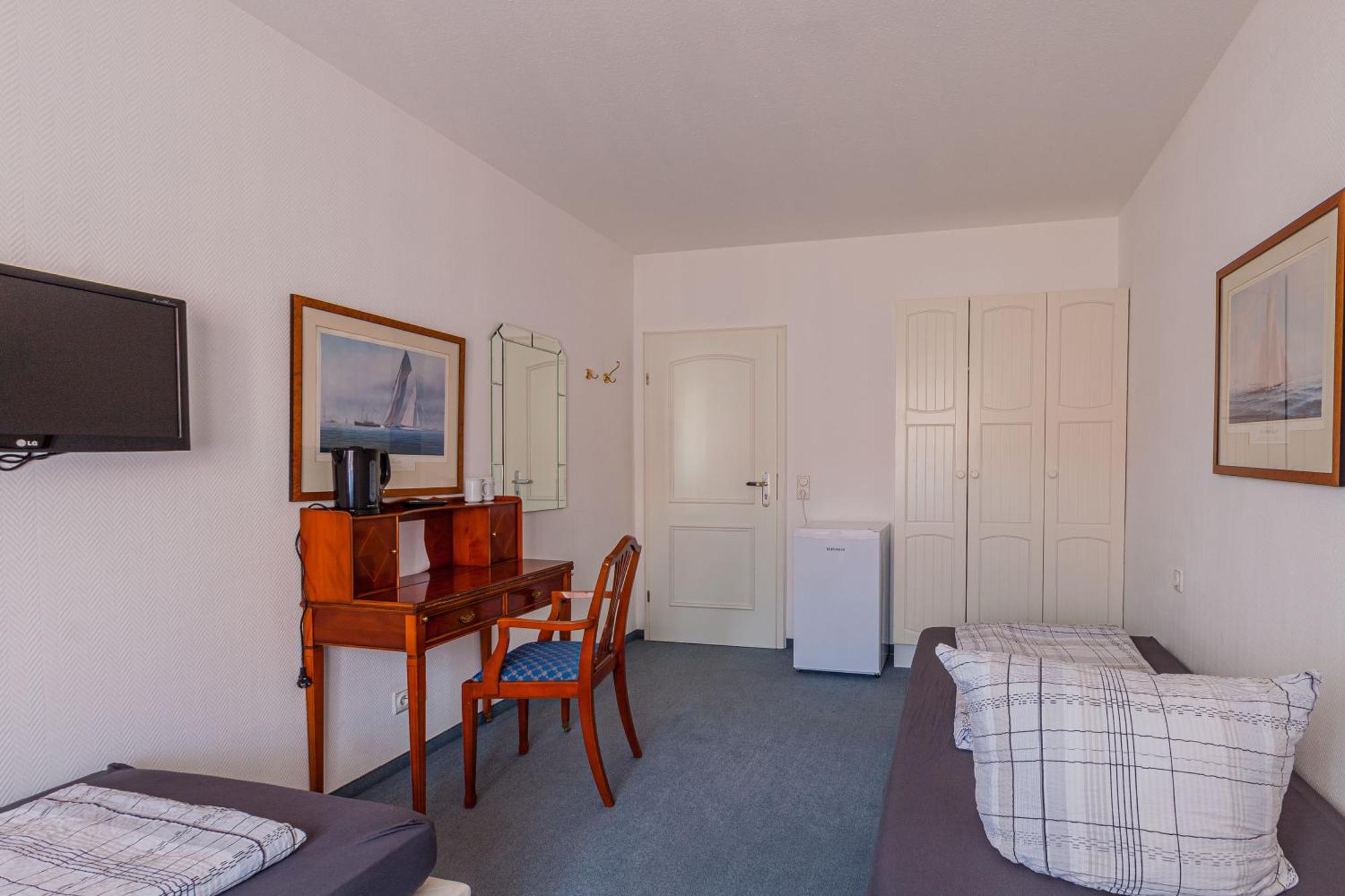 Pension Fuer Monteure In Dresden, Zimmer Mit Eigenem Bad Und Grosser Gemeinschaftskueche Extérieur photo